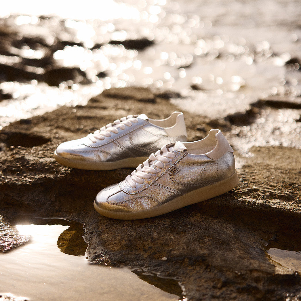 CÓMO COMBINAR ZAPATILLAS DEPORTIVAS DE MUJER PARA IR A LA ÚLTIMA