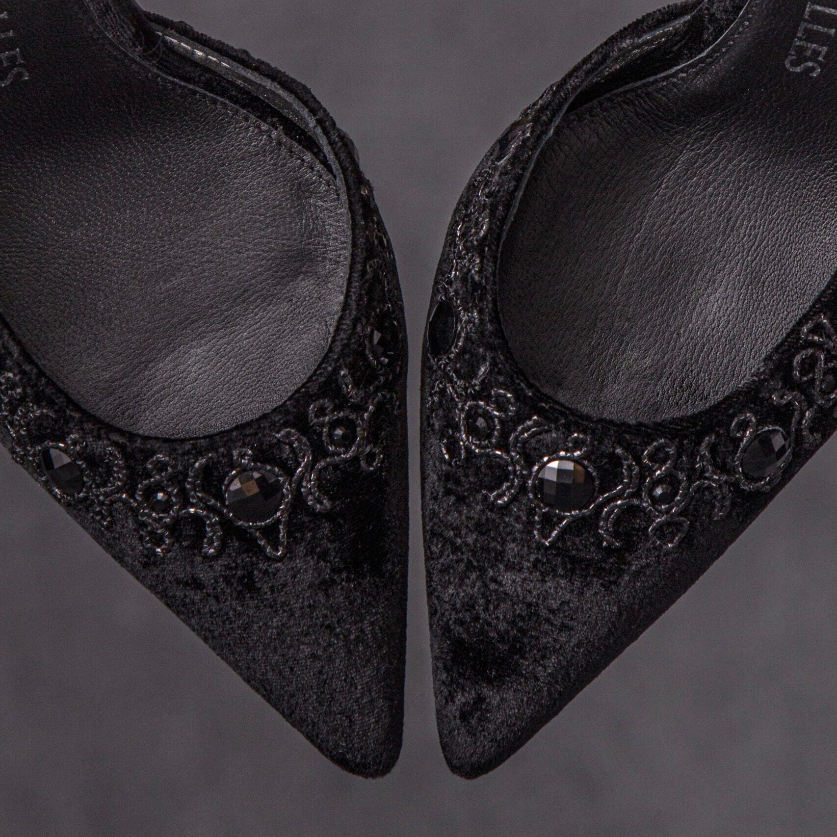 LOS ZAPATOS DE PEDRO MIRALLES TRIBUTO A BALENCIAGA