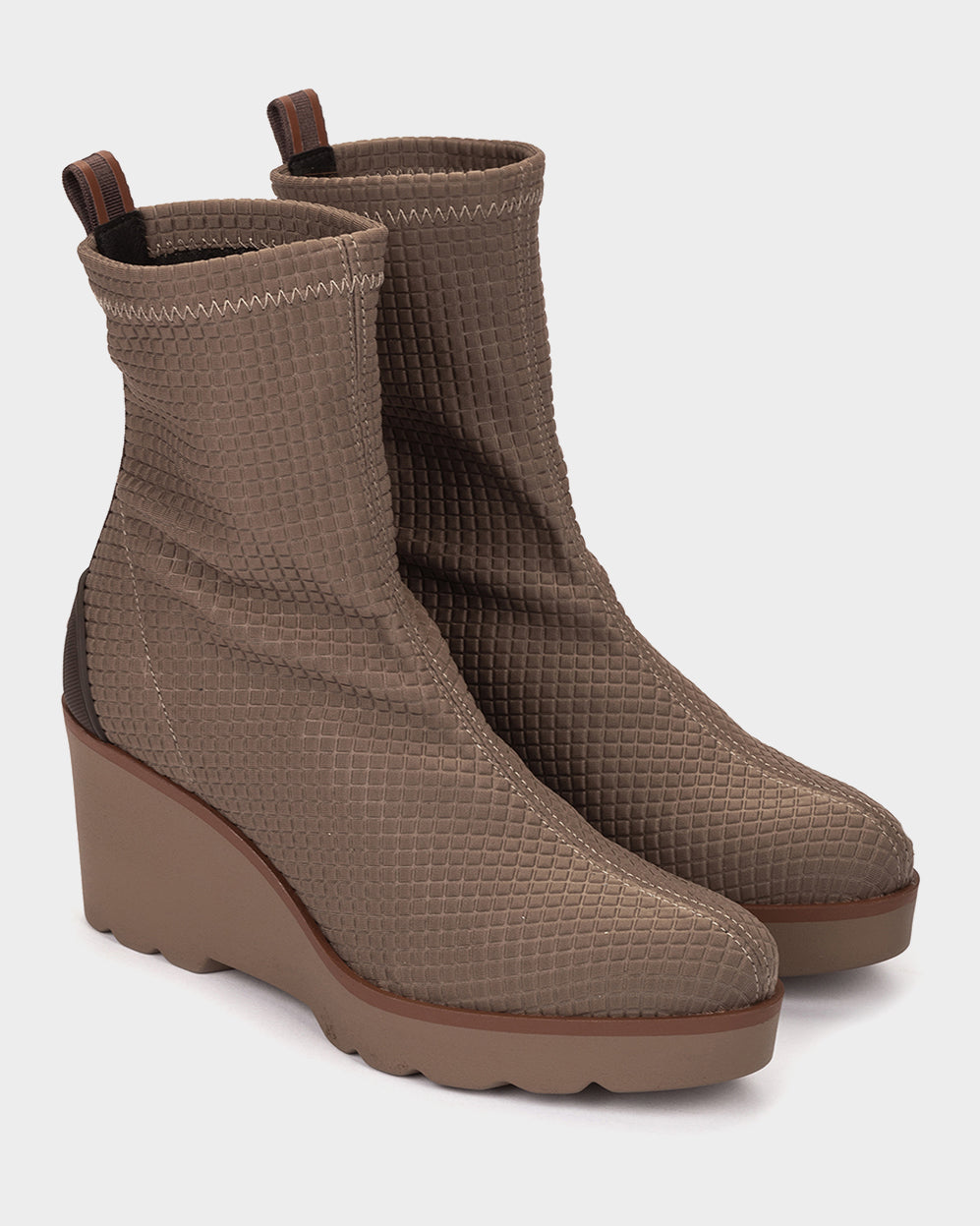 SQUARE TAUPE