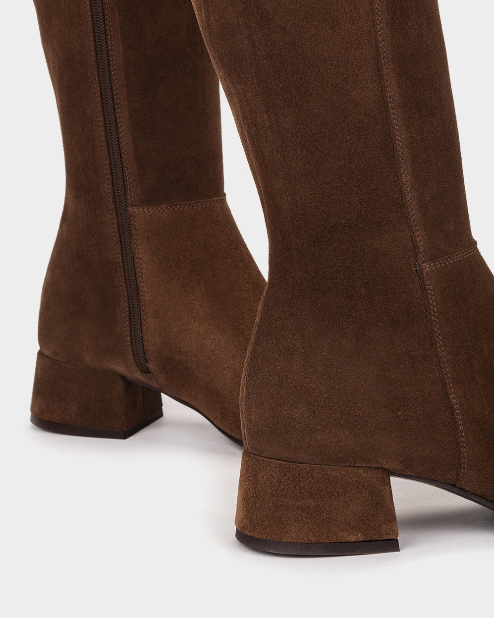 VELOUR AVELLANA
