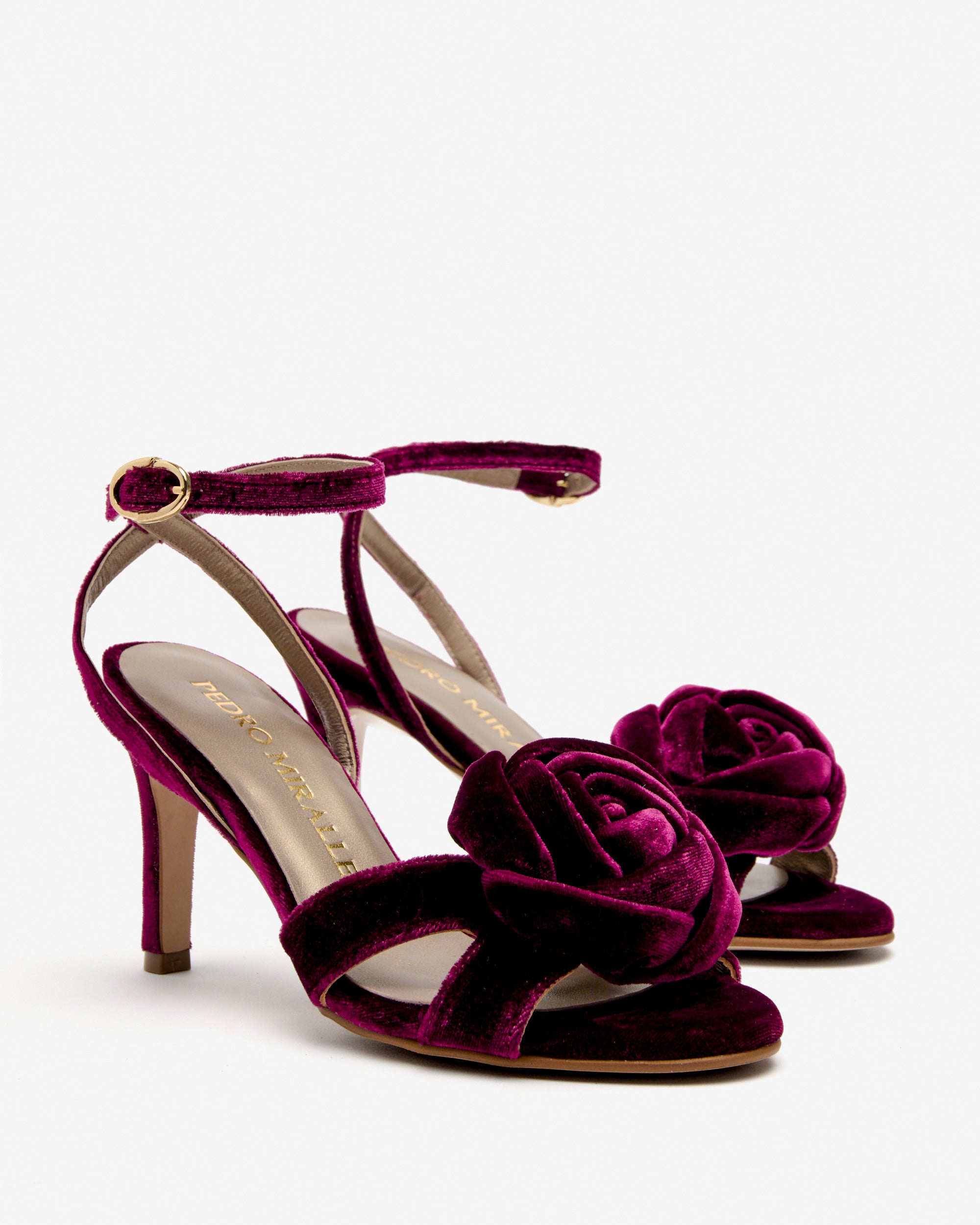 VELVET BURDEOS