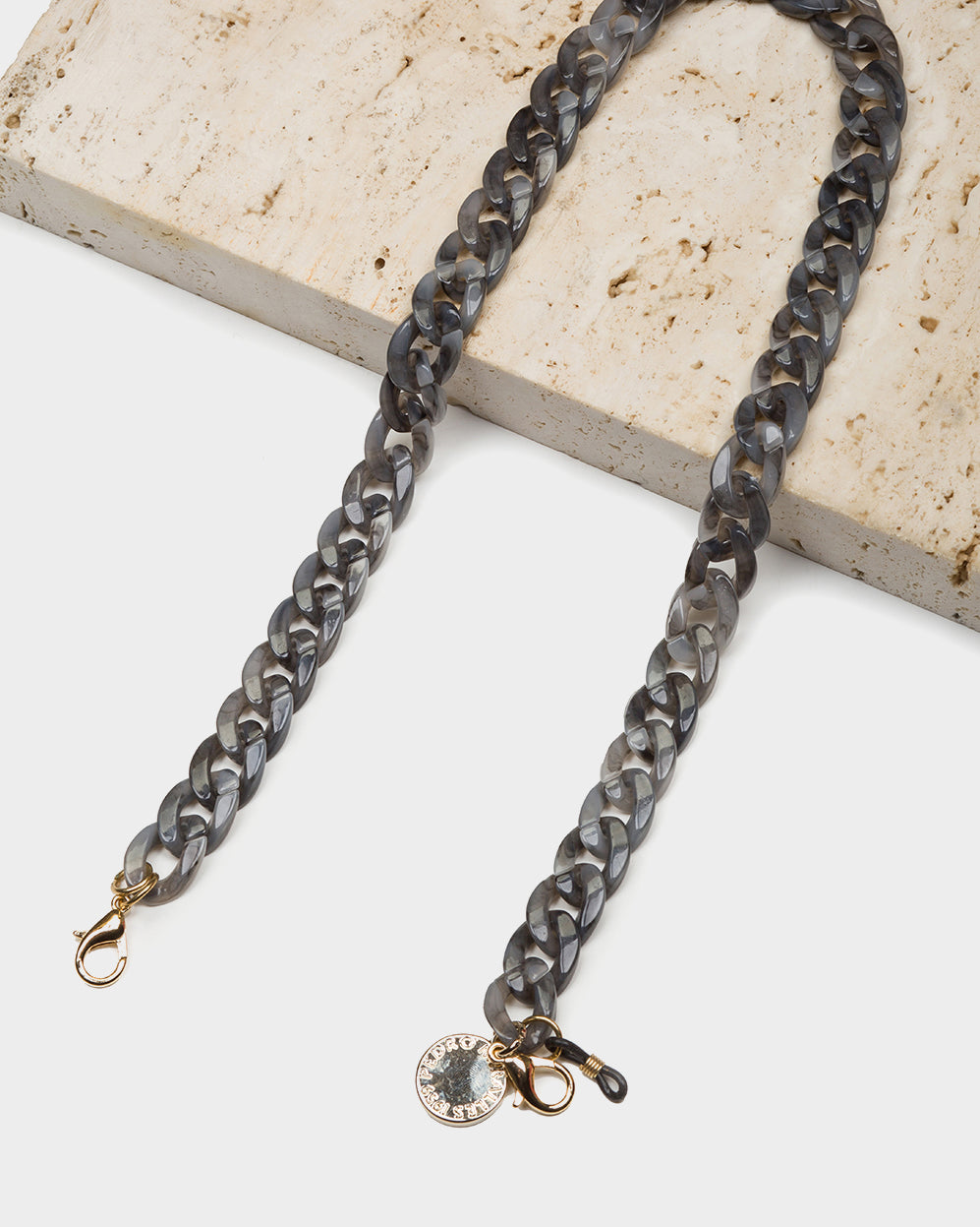 CADENA GRIS