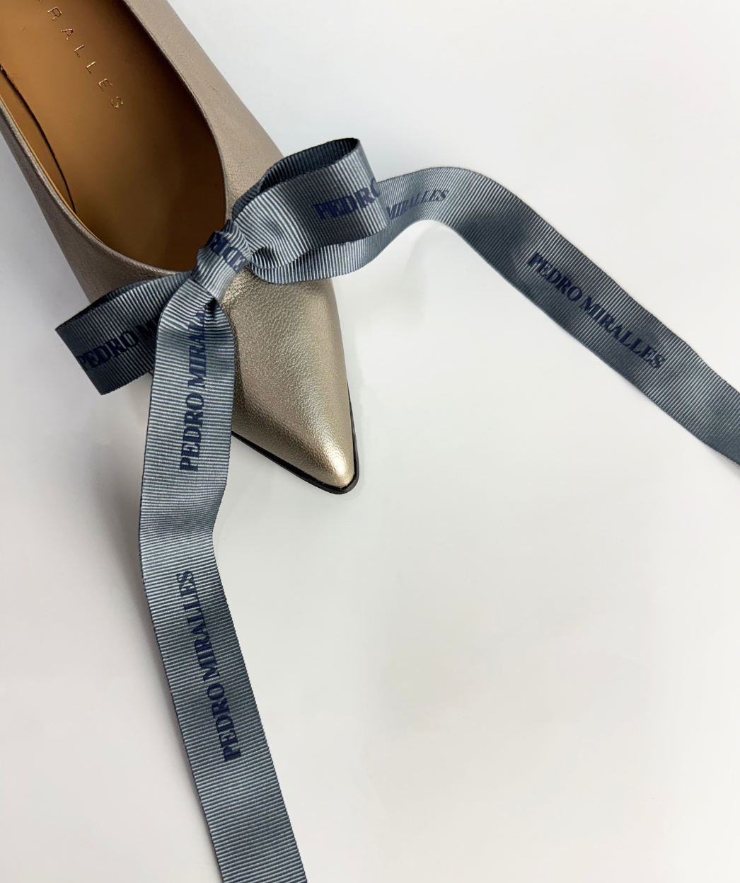 GUÍA DE REGALOS DE NAVIDAD: REGALA PEDRO MIRALLES