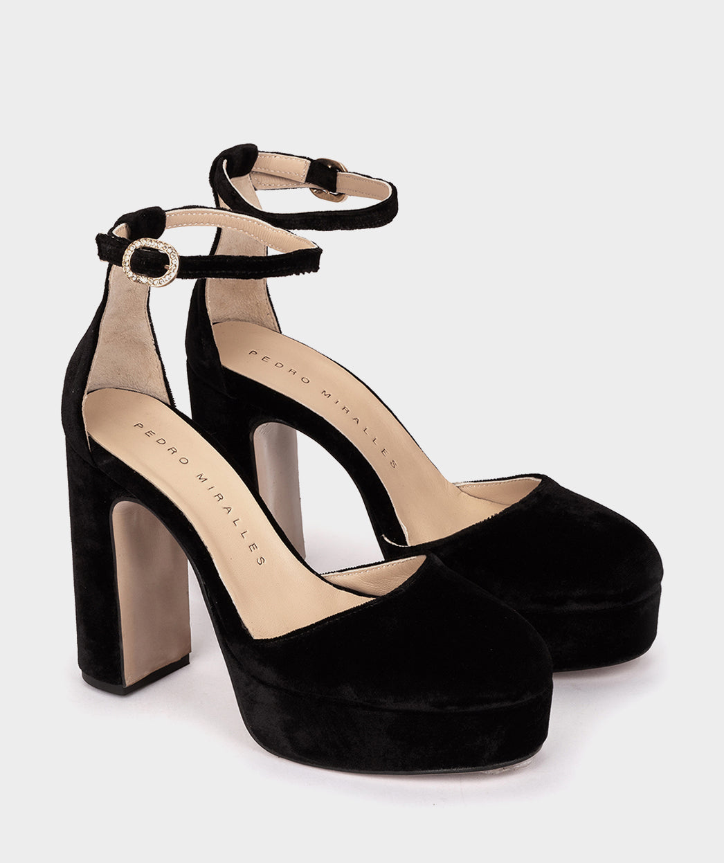 VELVET NEGRO