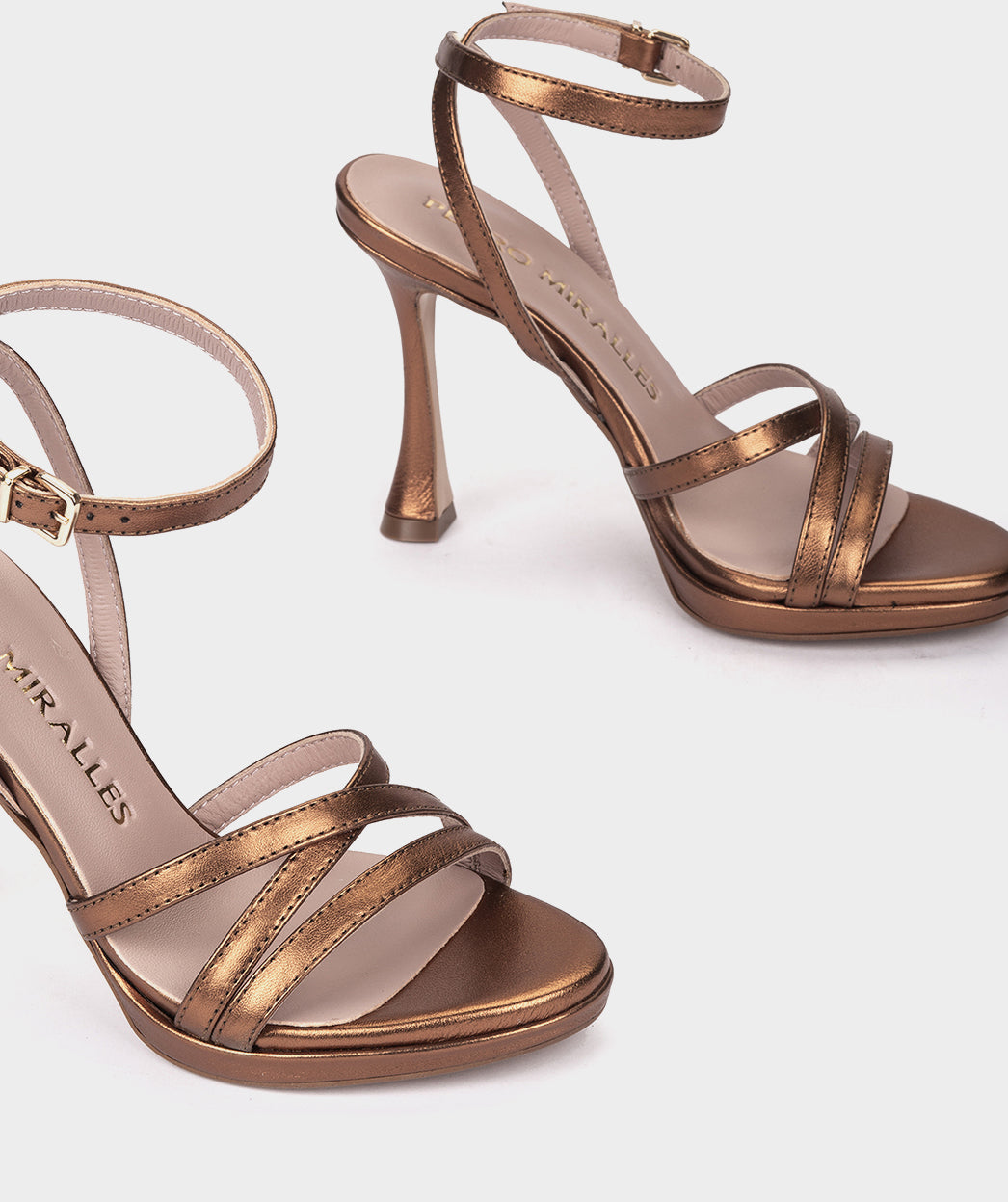 NAPA METAL BRONCE