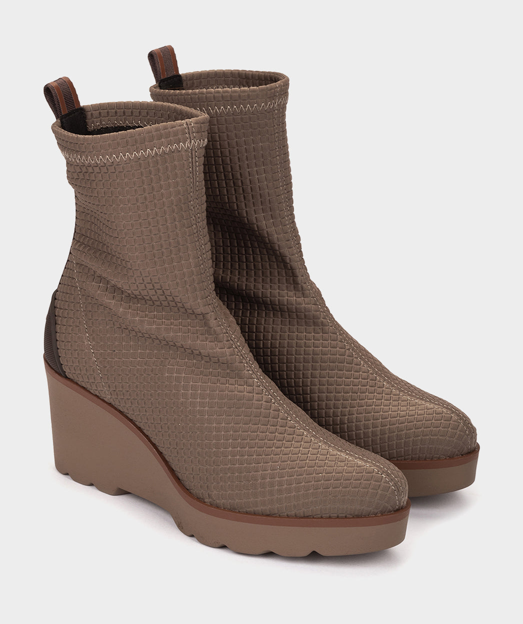 SQUARE TAUPE