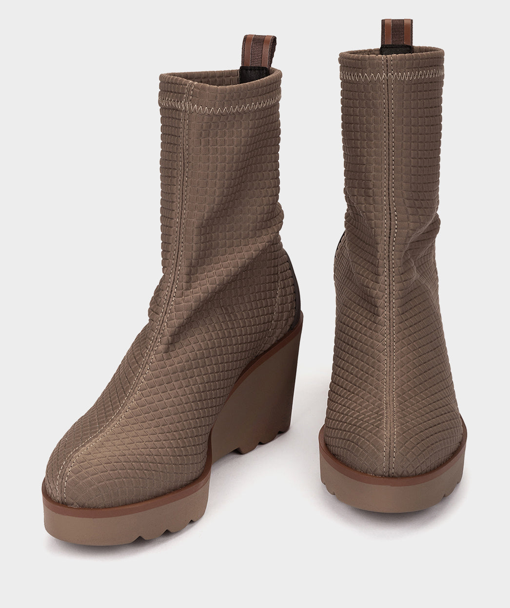 SQUARE TAUPE