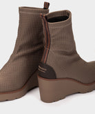 SQUARE TAUPE