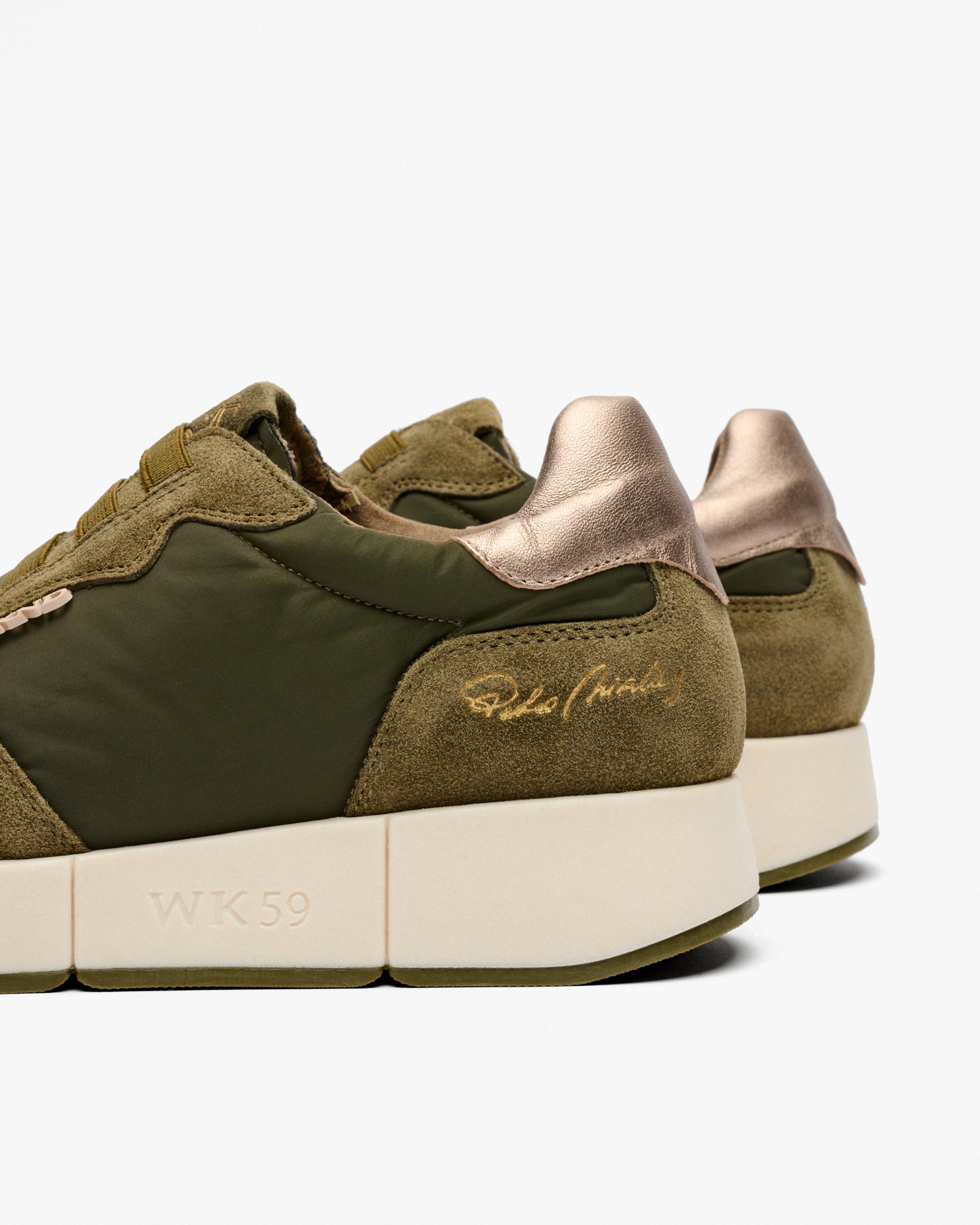 VELOUR ARMY