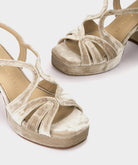 VELVET BEIGE