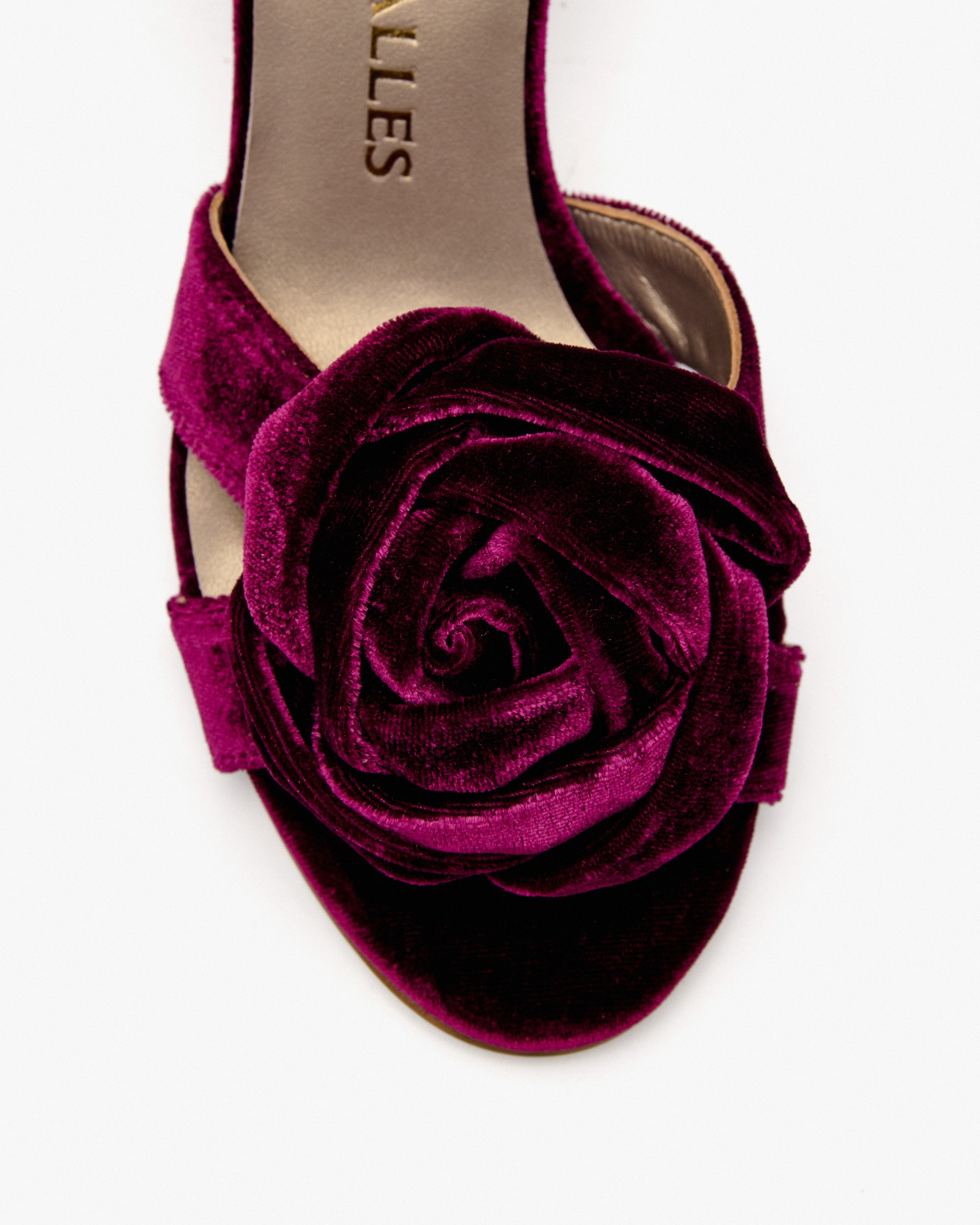 VELVET BURDEOS